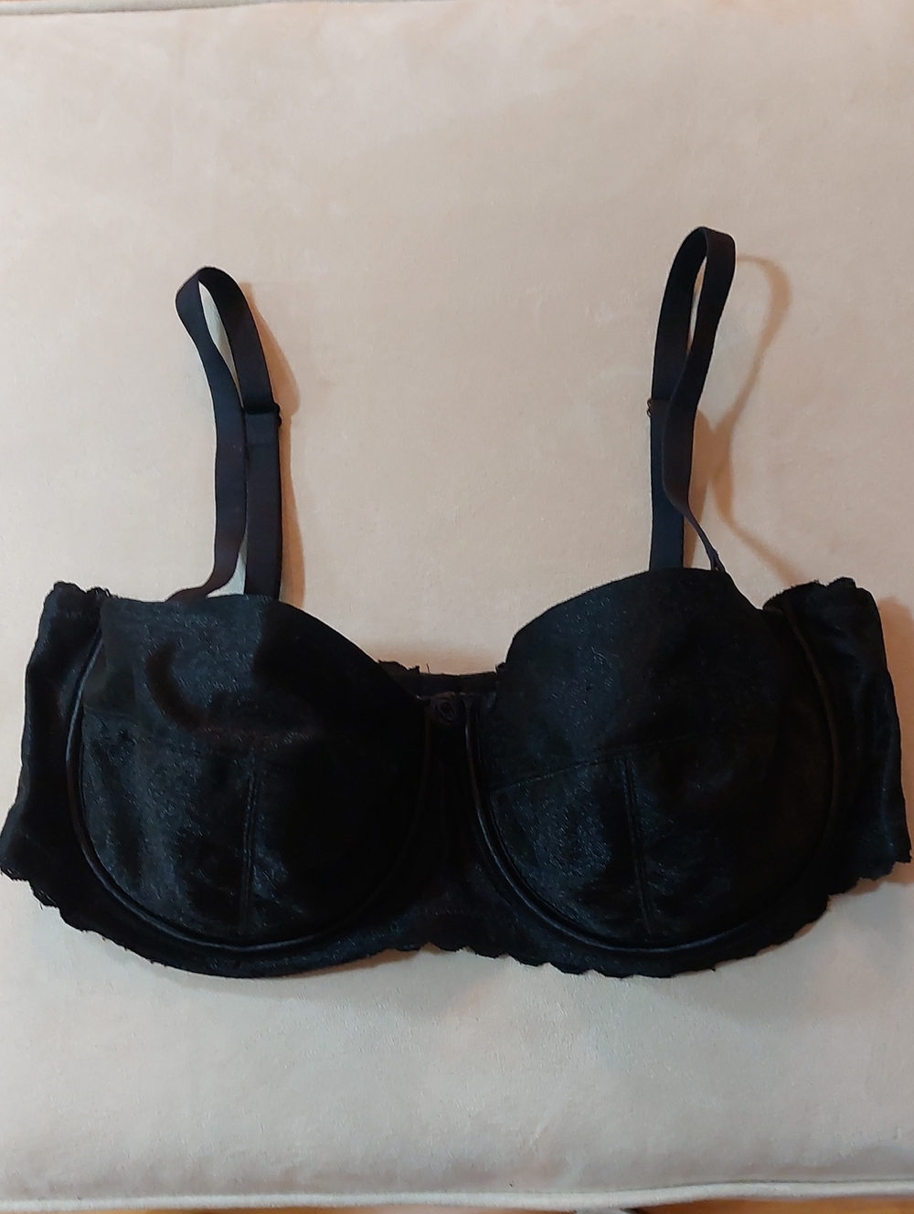 Triumph Black Lace Underwire Bra